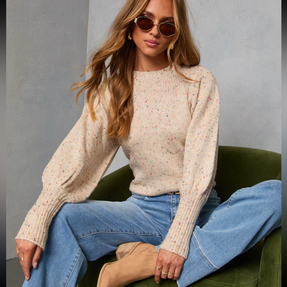 VICI Emmie Crewneck Cream Speckled Sweater
